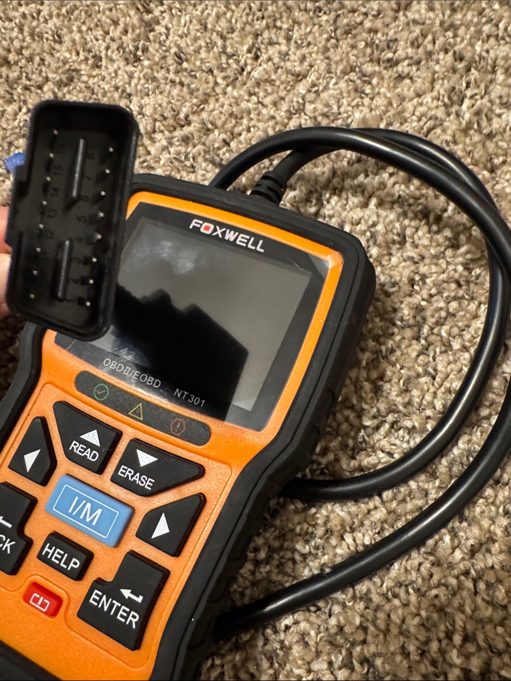 Foxwell Code Reader - Picture 2 of 3
